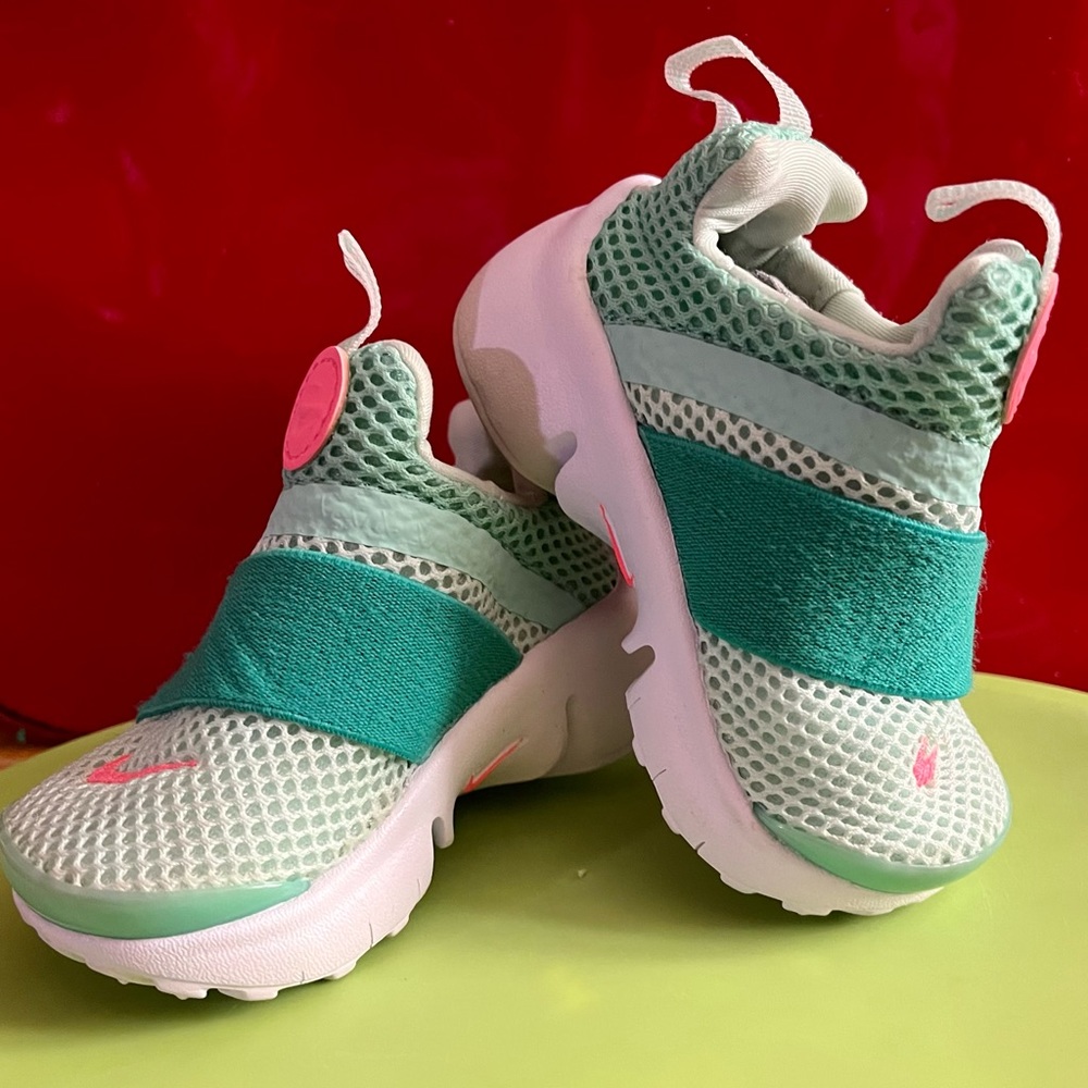 Nike Toddler size 4